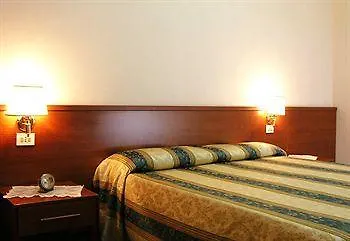 Oasi Guest House Рим